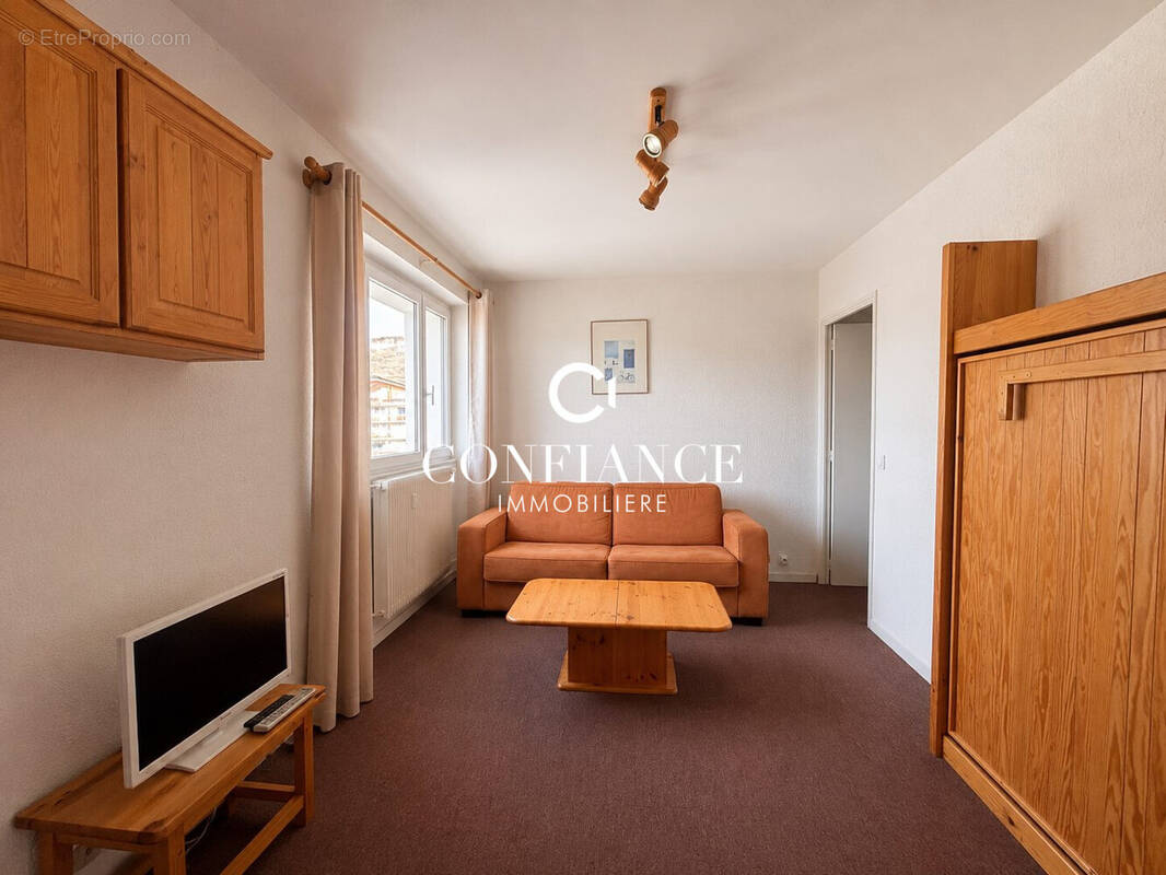 Appartement à PEONE