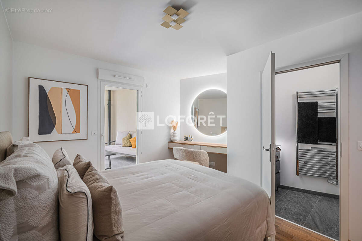 Appartement à CHALLES-LES-EAUX
