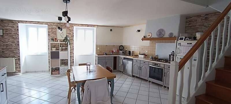 Maison à vendre 5 pièces ISSOIRE (63) - photo 8