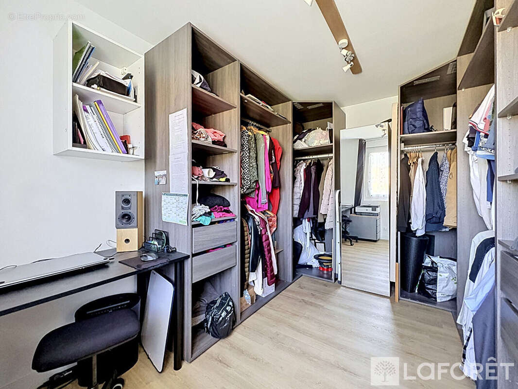 Maison Saint-yzan-de-soudiac 3 pièce(s) 85 m2 - photo 8