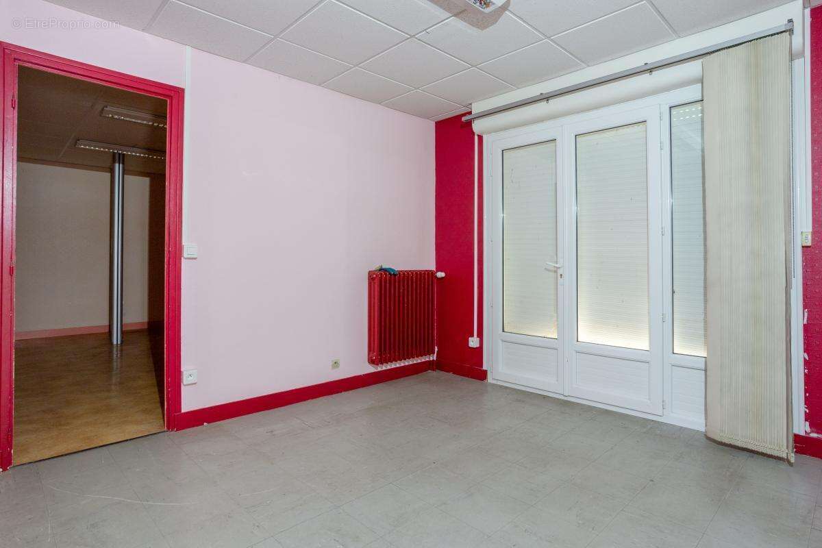 Immeuble de bureau - 486 m² - Bayeux (14) - photo 11