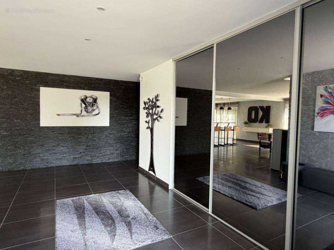 Villa sur parc arboré avec piscine - photo 8