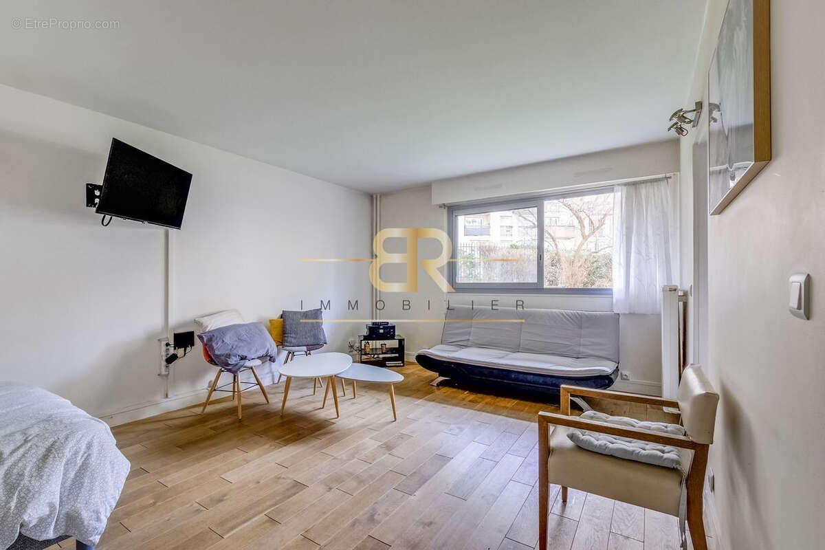 Appartement à PARIS-19E