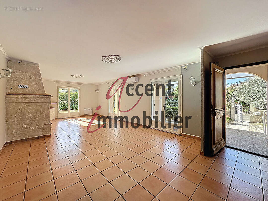 Maison à PLAN-D&#039;ORGON