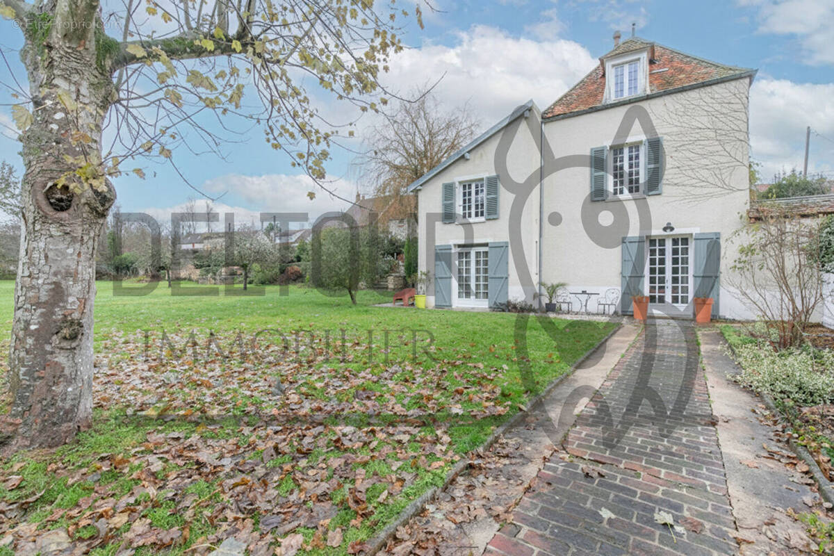 Maison à COULOMMIERS