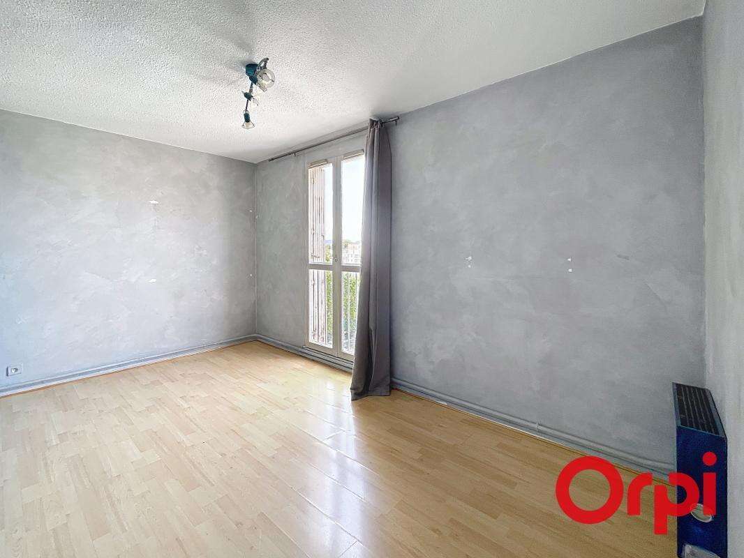 Appartement à MARSEILLE-11E