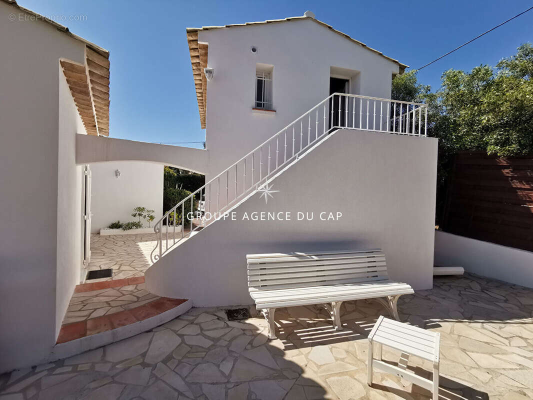 Maison à FREJUS