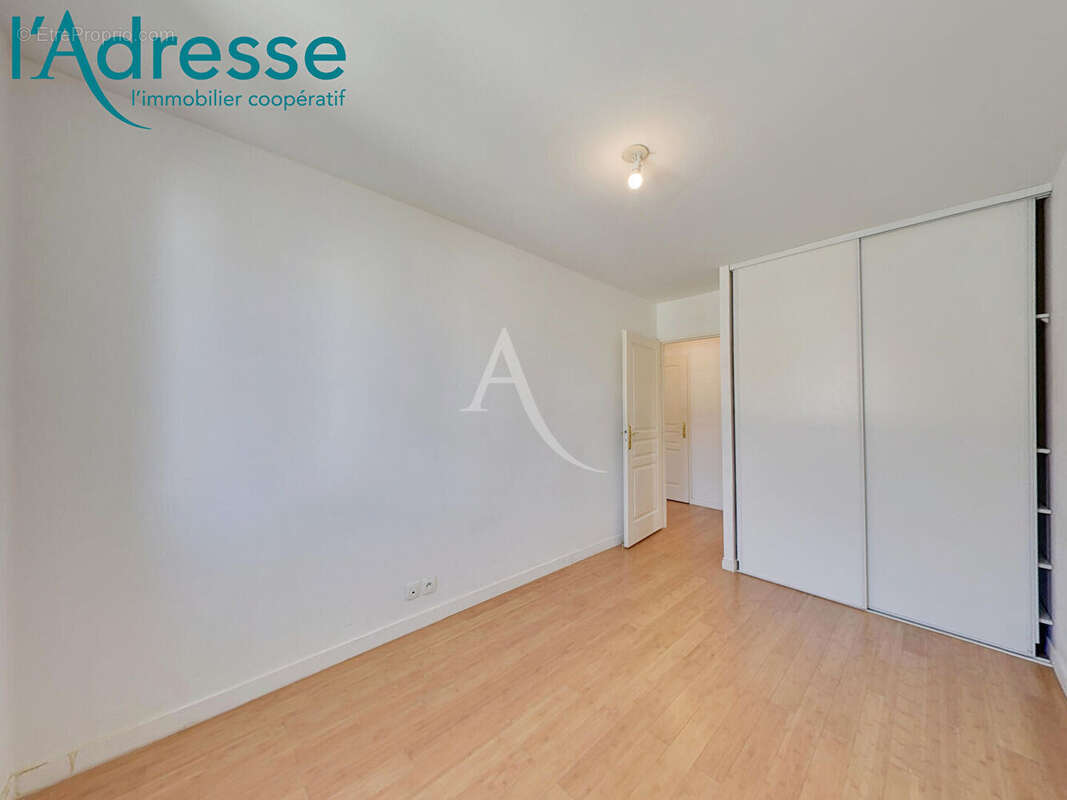 Appartement Emerainville 3 pièces+ 2 places de parking + 1 cave - photo 6