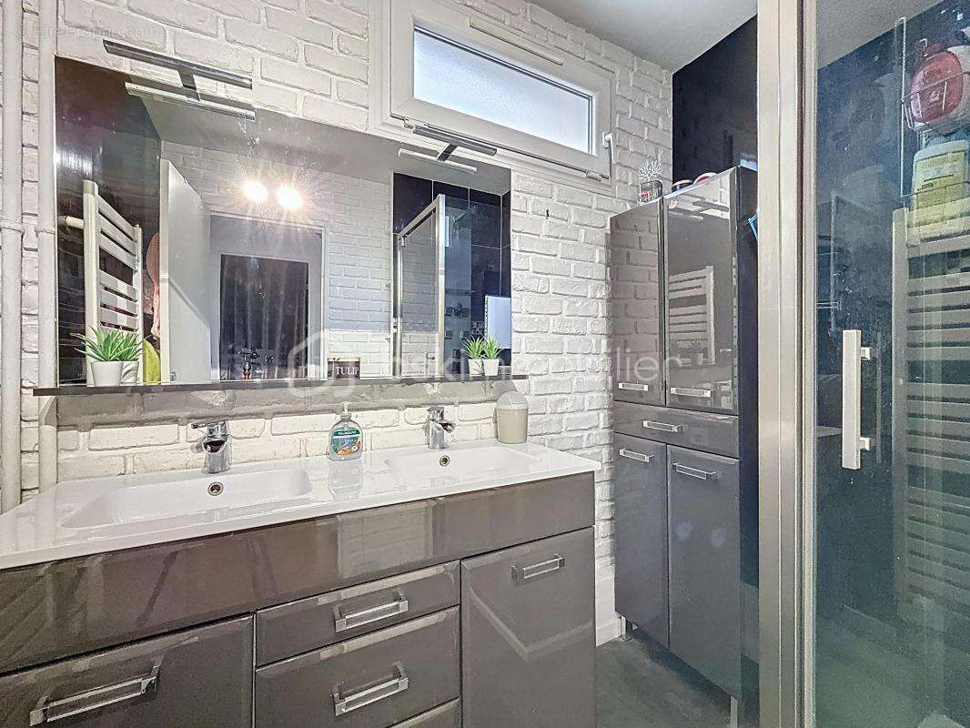 Appartement à BEZONS