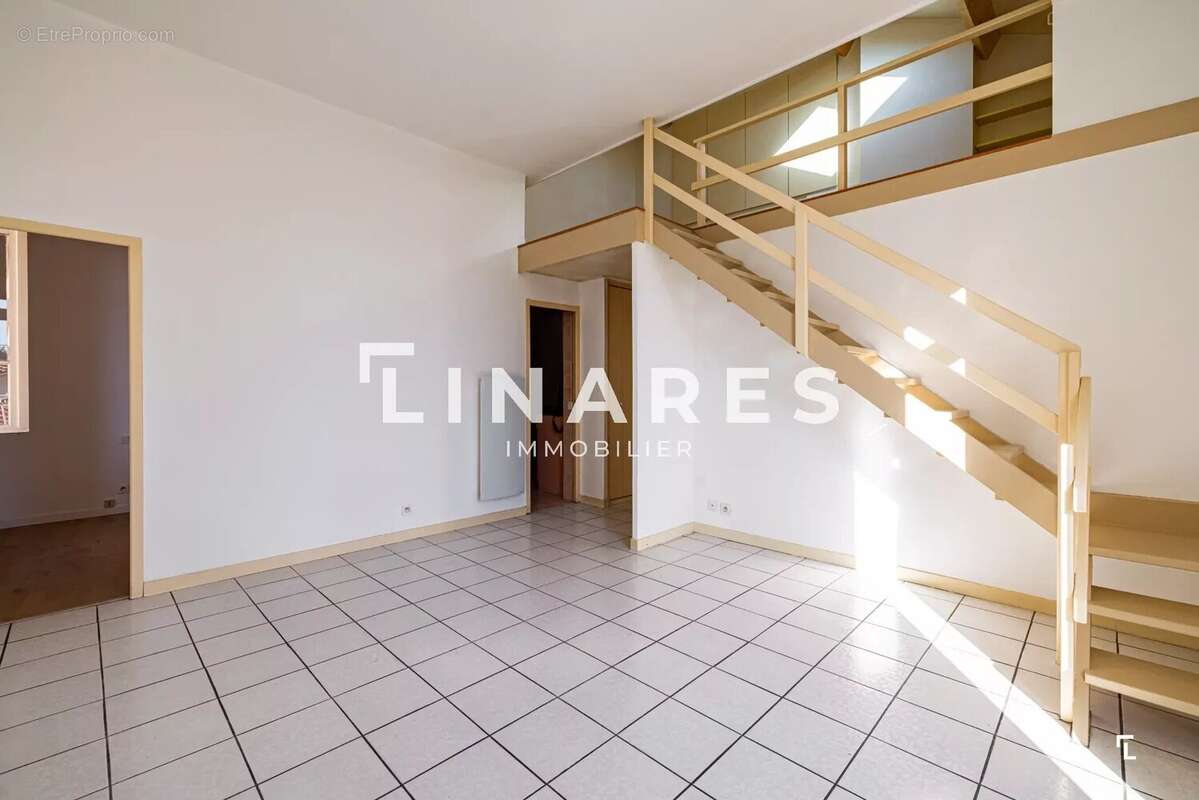 Appartement à MARSEILLE-9E