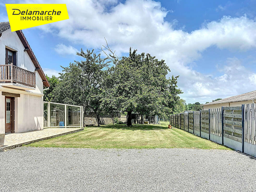 Maison à SAINT-PAIR-SUR-MER