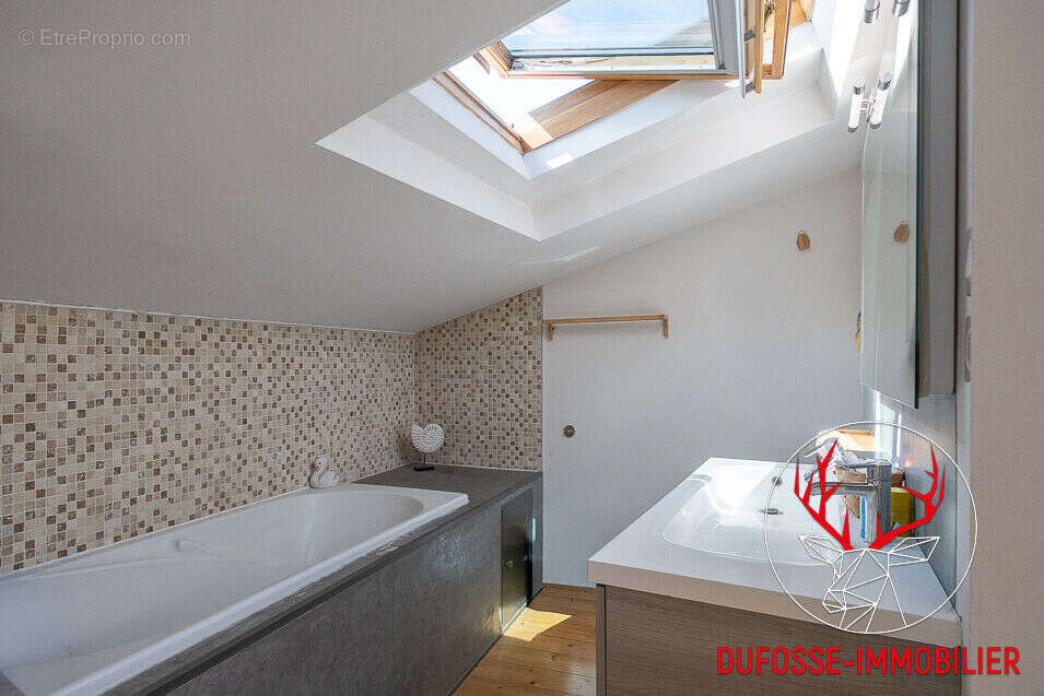 Maison à LYON-8E