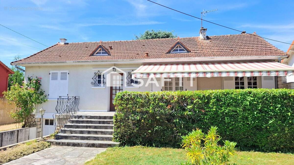 Photo 1 - Maison à BONNEUIL-MATOURS