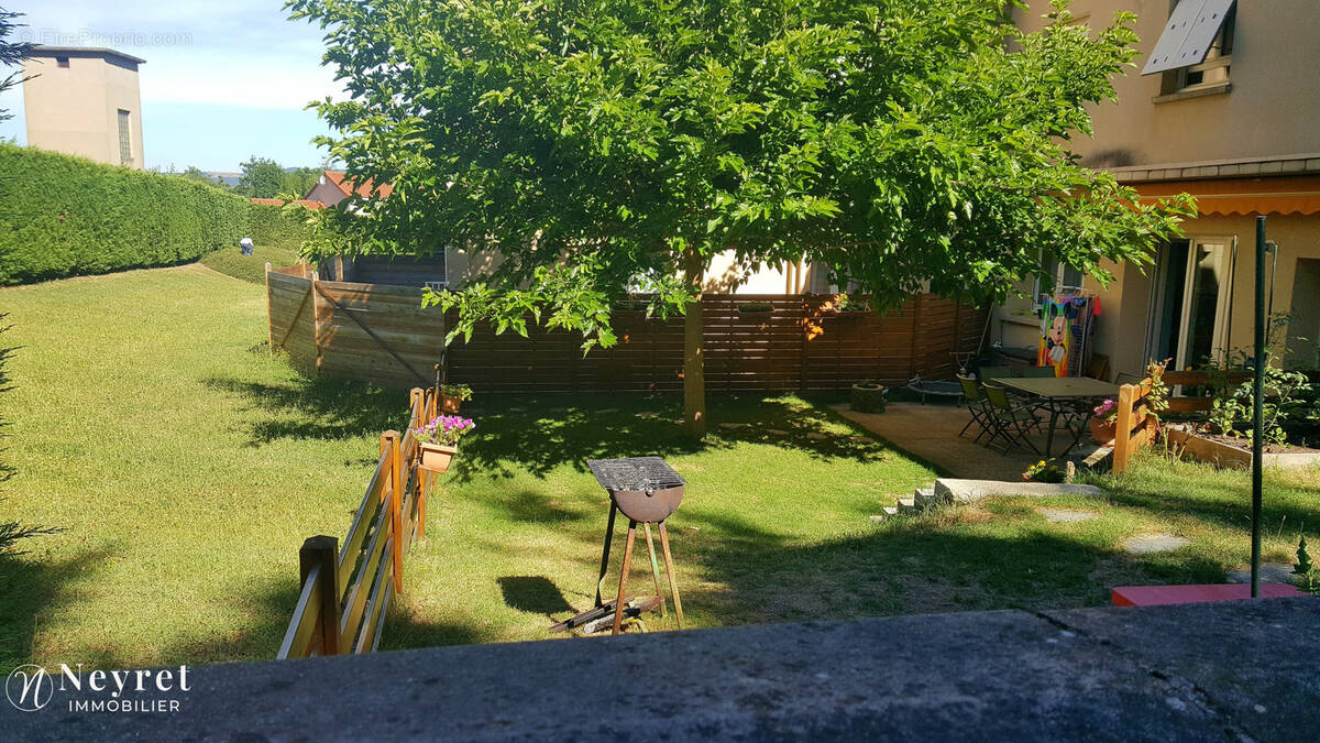 Appartement à SAINT-PAUL-EN-JAREZ