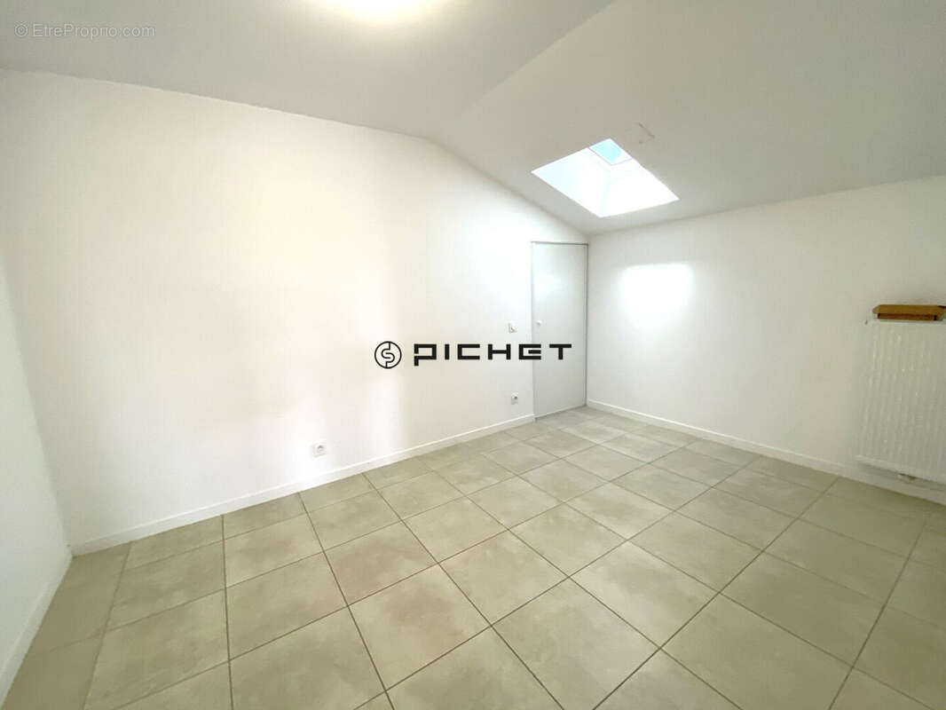 Appartement à BASSENS