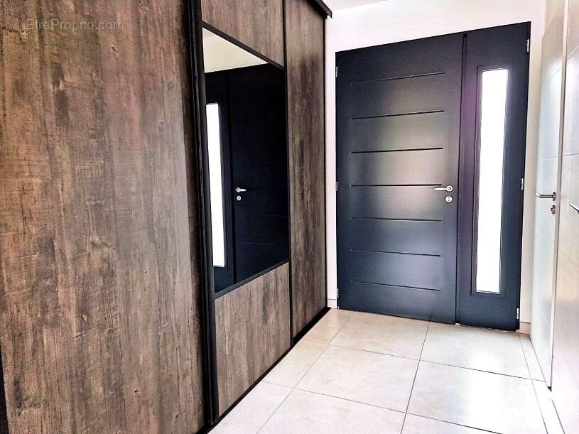 Maison 105 m² à La Ciotat  - photo 2