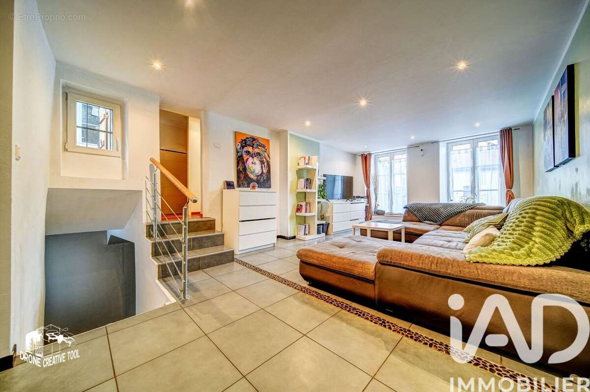 Maison 176 m² à Vaux  - photo 4