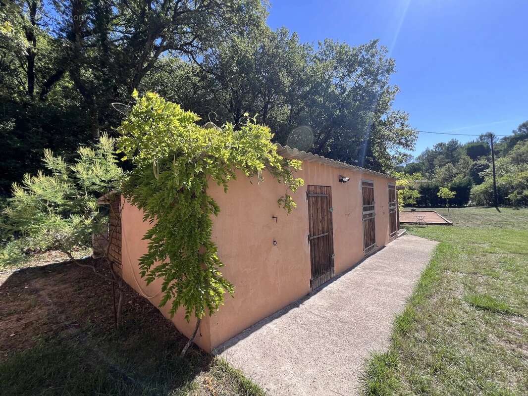 Maison à TOURVES