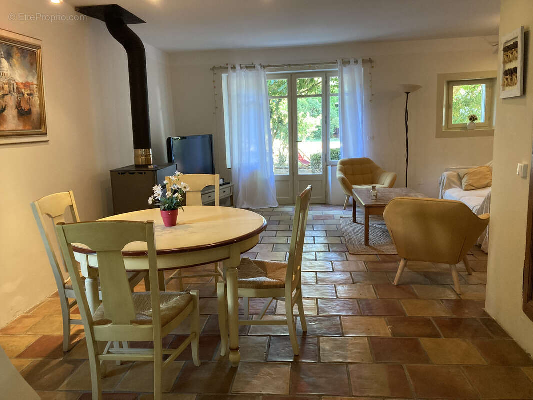 Maison à VAISON-LA-ROMAINE