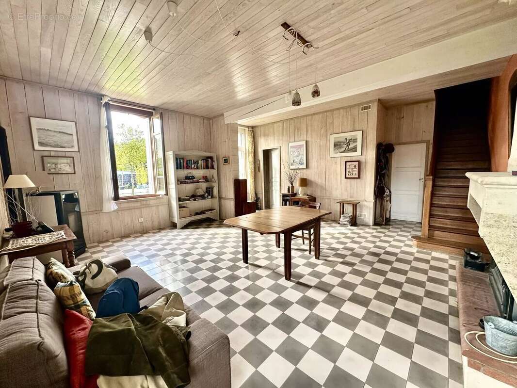 Maison à SAINT-GIRONS-D&#039;AIGUEVIVES