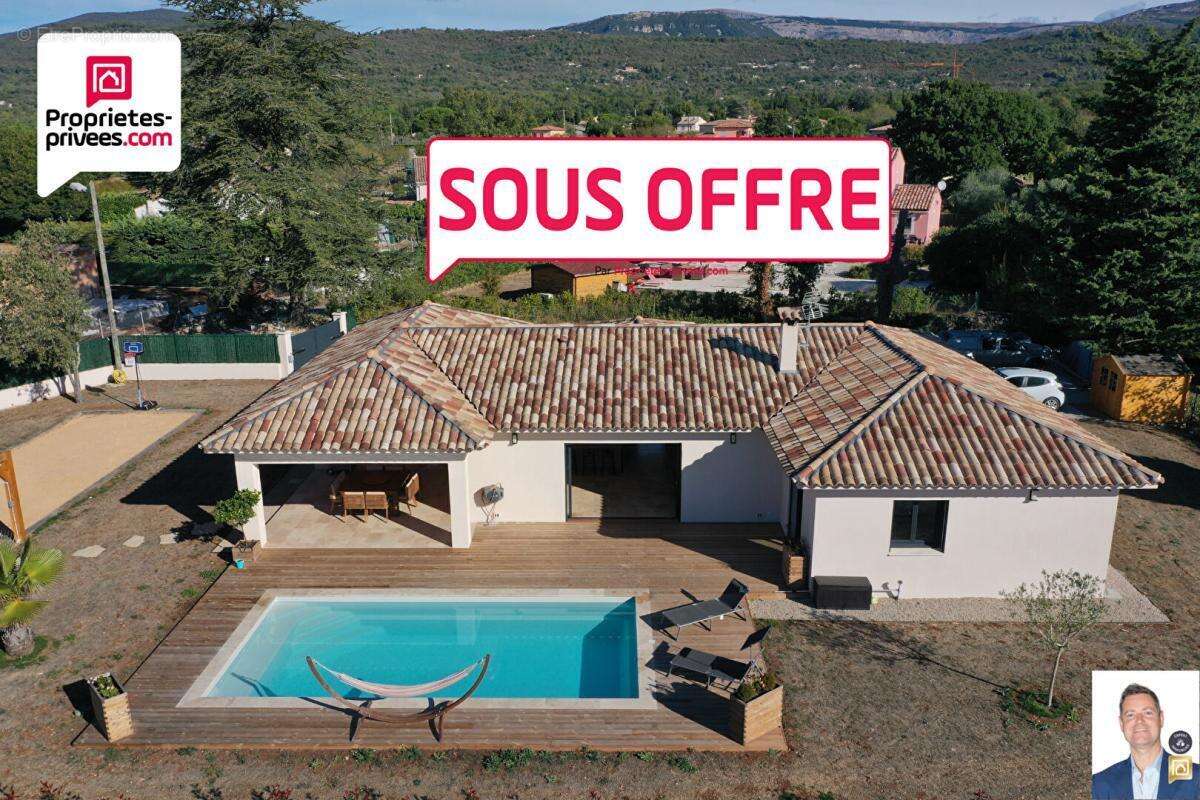 Maison à SAINT-CEZAIRE-SUR-SIAGNE
