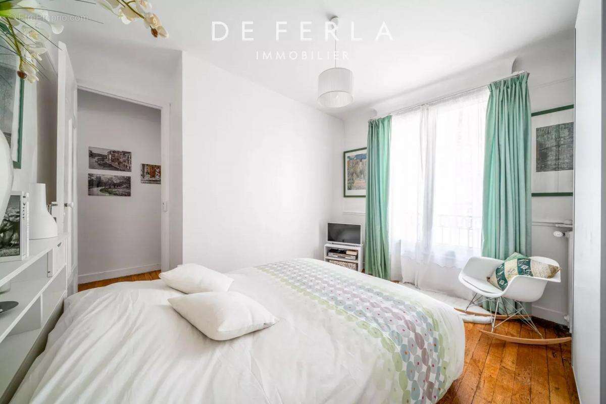 Appartement à PARIS-14E