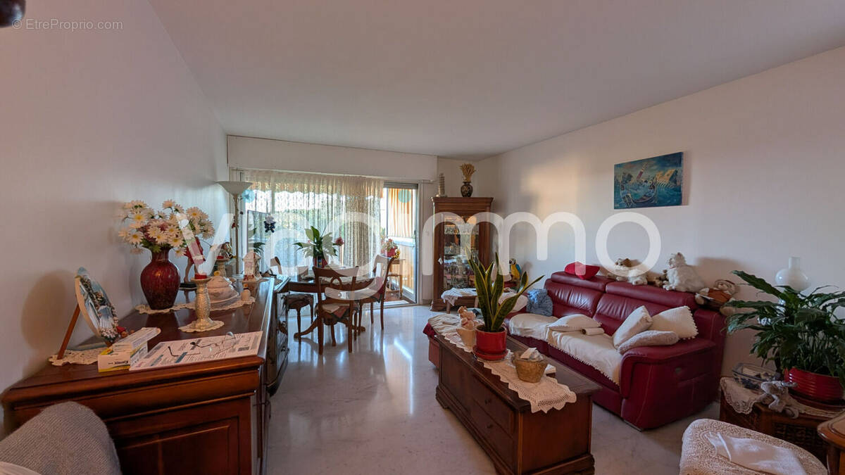 Appartement à LE CANNET