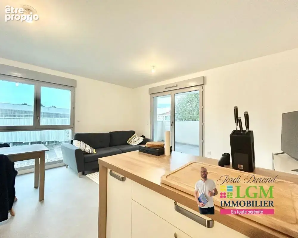La roche-sur-yon – un superbe appartement récent avec terrasse ! - photo 1
