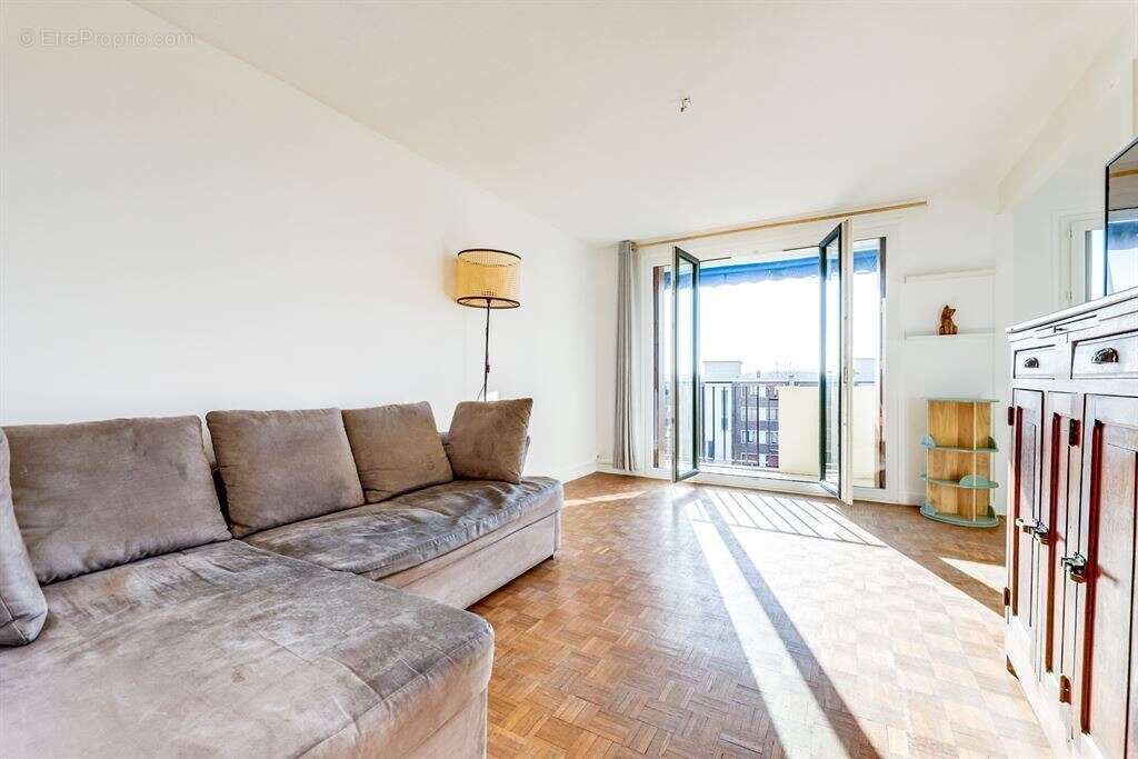 Appartement à L&#039;HAY-LES-ROSES