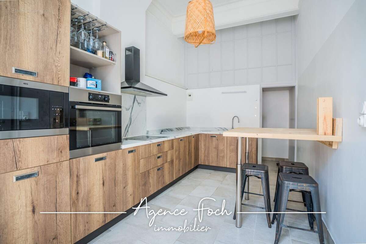 Appartement 600 m² à Tarbes  - photo 6