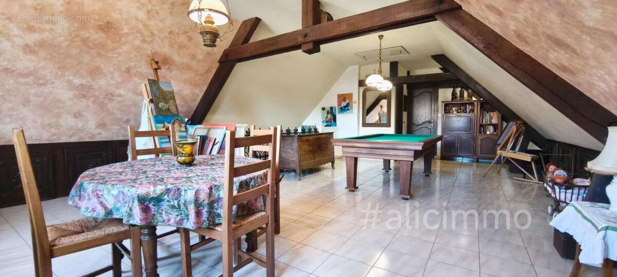 Maison à TALUS-SAINT-PRIX