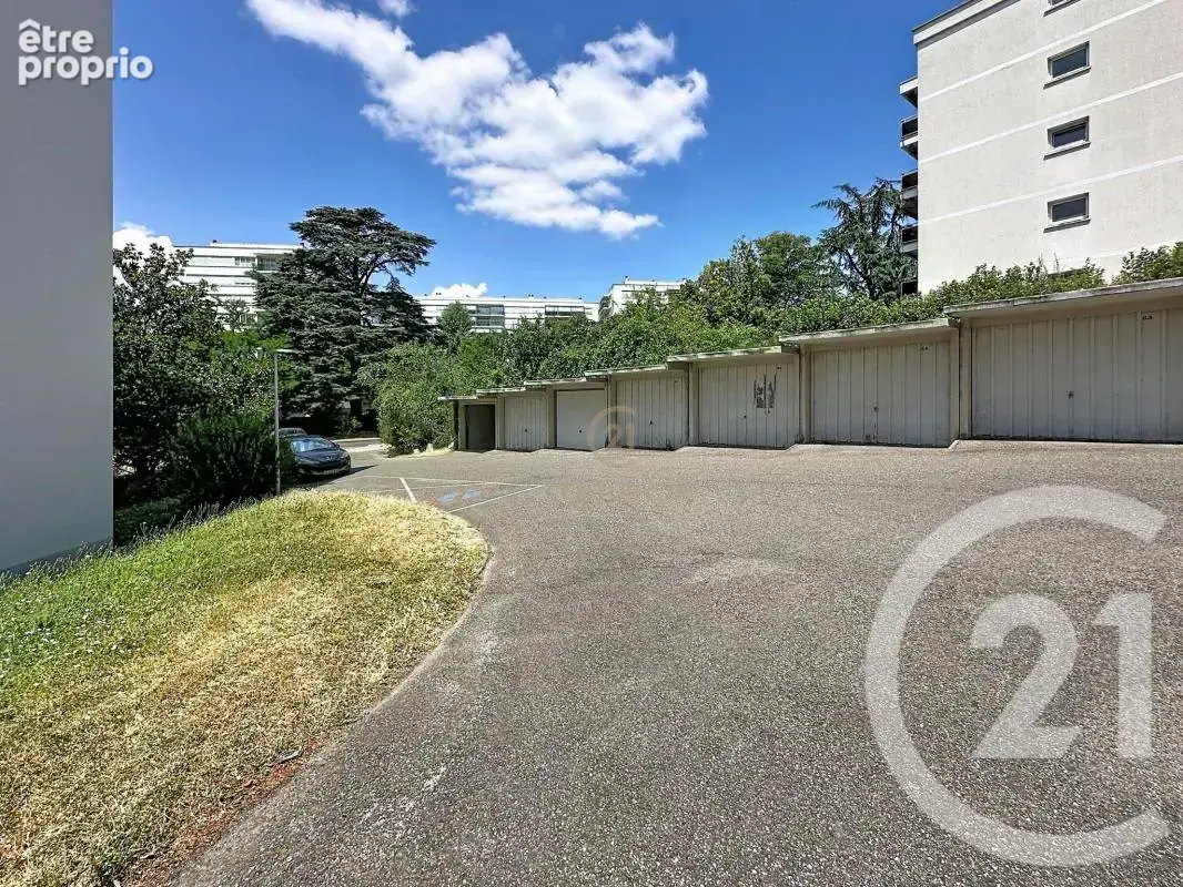 Appartement 67 m² à Sainte-Foy-Les-Lyon  - photo 21
