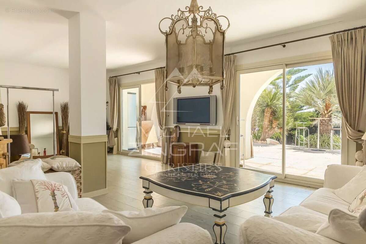 Propriété provençale moderne avec vue mer panoramique - photo 6