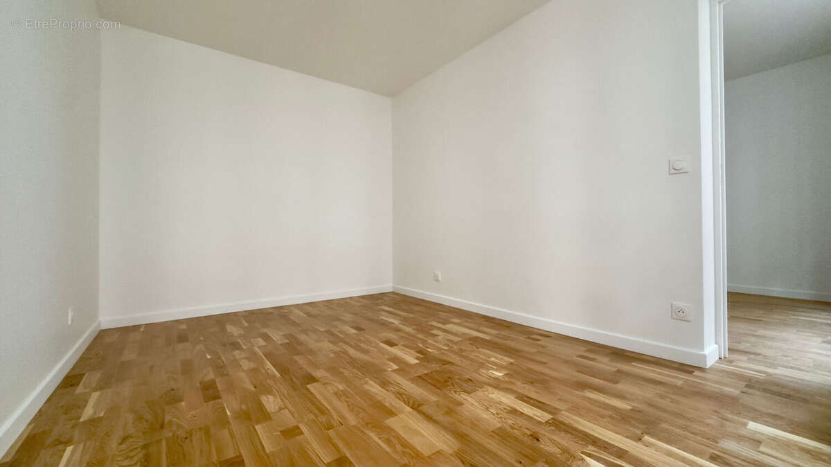 Appartement à PARIS-10E