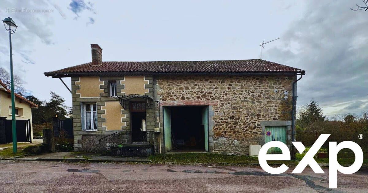 Maison à BUSSEROLLES