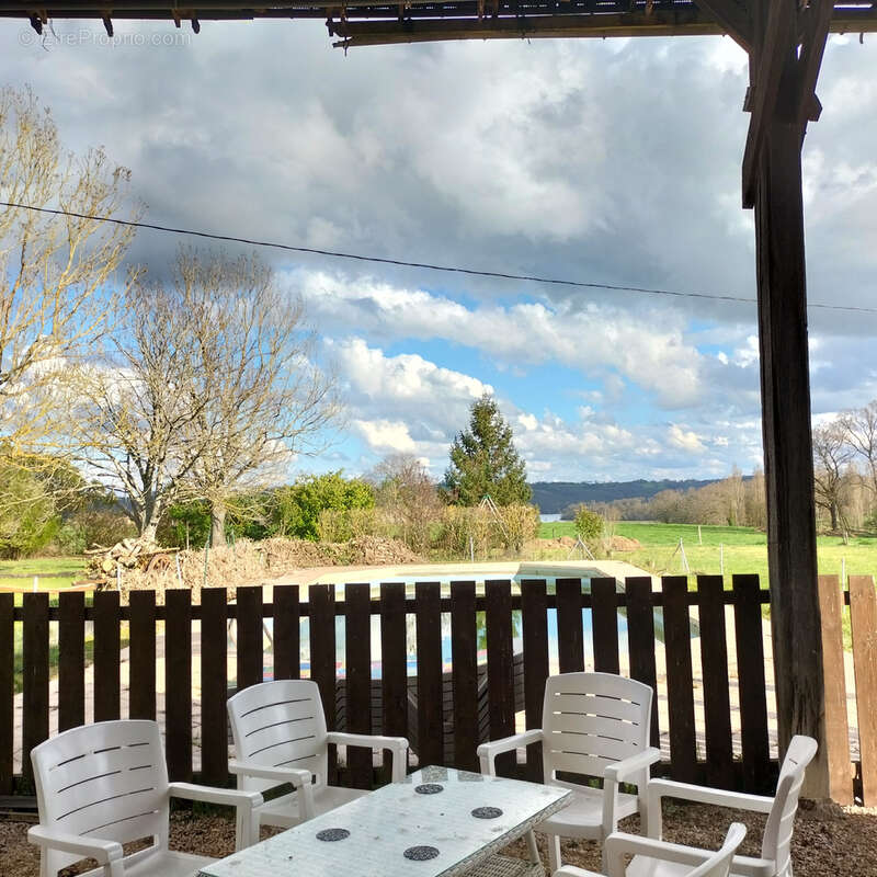Maison principal au calme avec 4 Gîtes et piscine, vue - photo 17