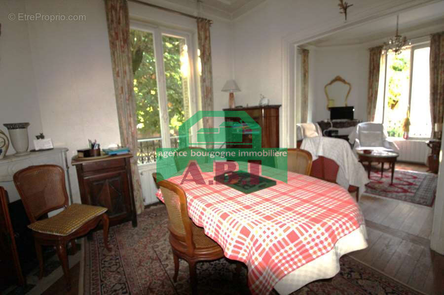 58, en Exclusivité - Propriété rare à Clamecy - Beaucoup de charme pour cette maison env 80m2 habitable sur 16 - photo 6