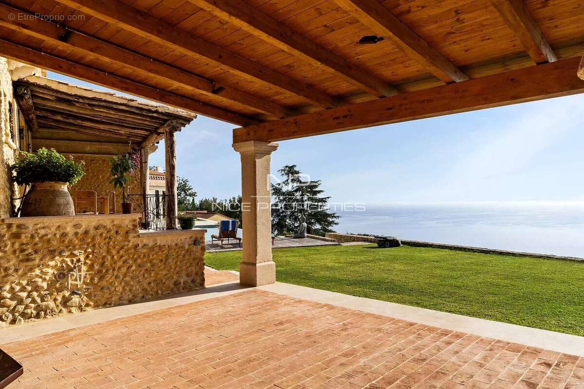 Maison à ROQUEBRUNE-CAP-MARTIN