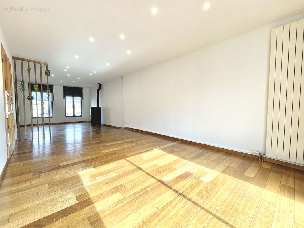 Maison à SAINT-QUENTIN