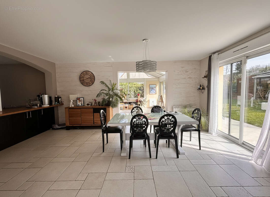 Maison à MARCOUSSIS