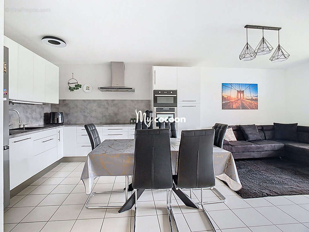 Appartement à VAULX-EN-VELIN