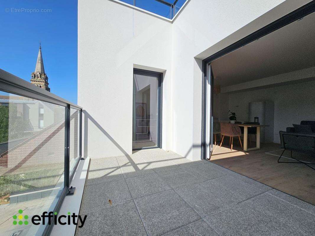 Appartement à LA CHAPELLE-DES-FOUGERETZ