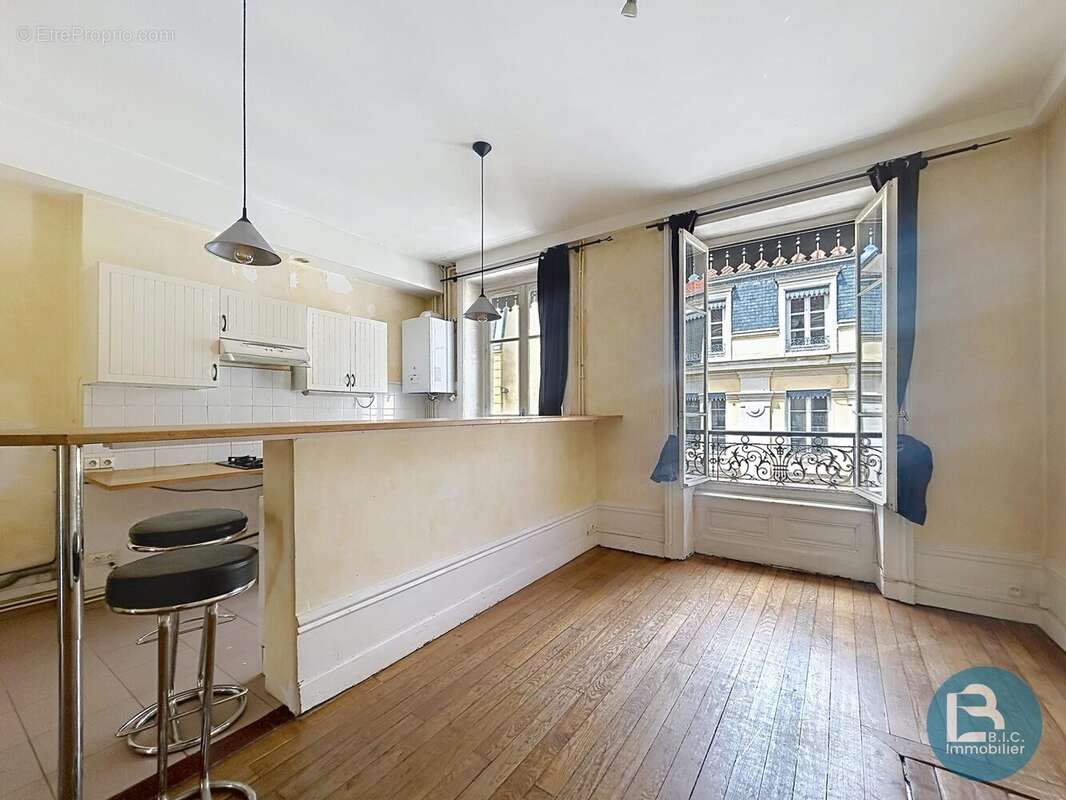 Appartement à LYON-6E