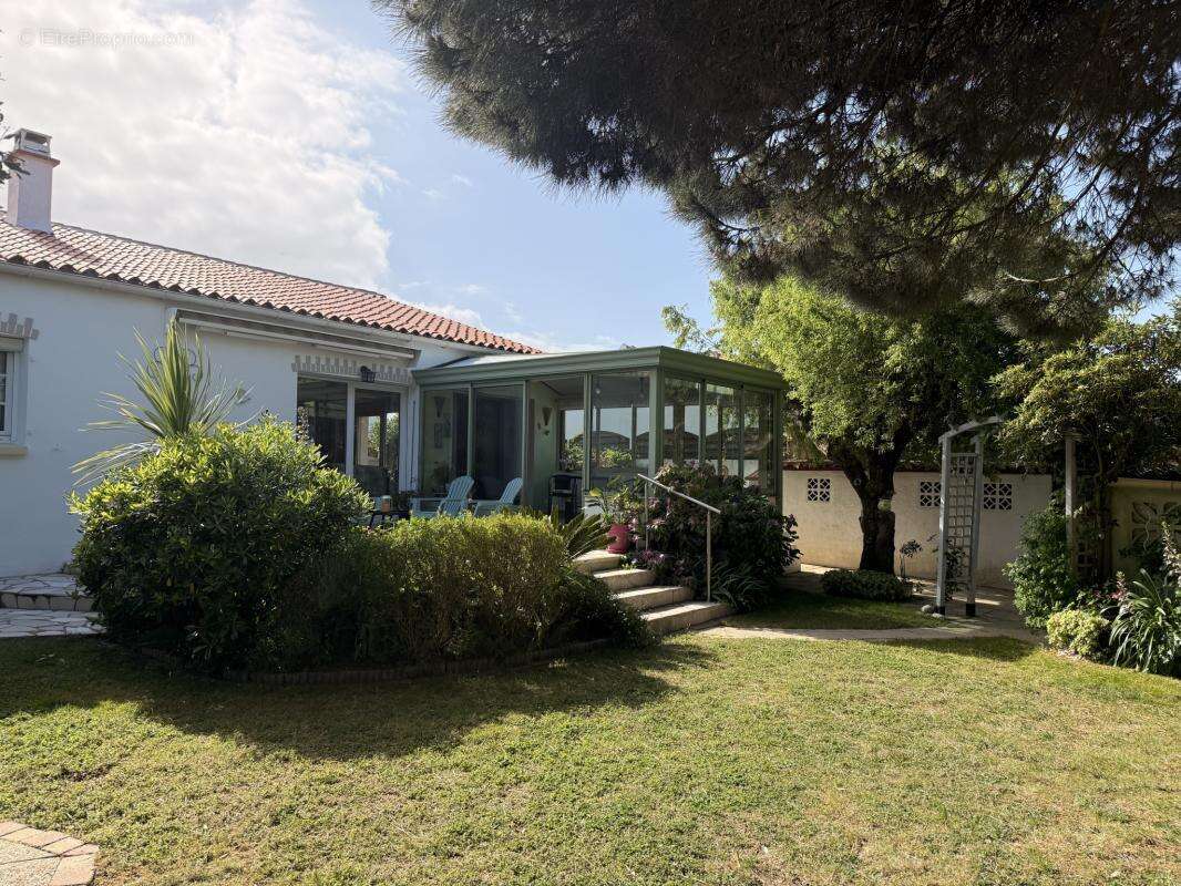 NOUVEAU PRIX   Plain-pied à la Pironnière avec jardin arboré - photo 10