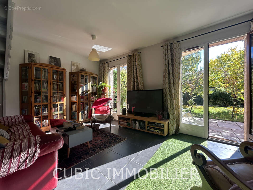 Maison à VILLEFRANCHE-SUR-SAONE