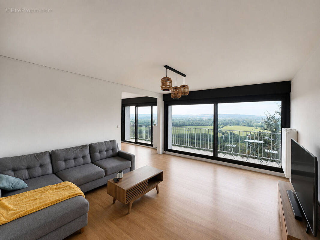 Appartement à CHARLEVILLE-MEZIERES