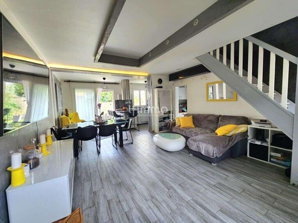 Maison à CHAMPIGNY-SUR-MARNE