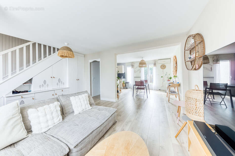 Maison à OZOIR-LA-FERRIERE