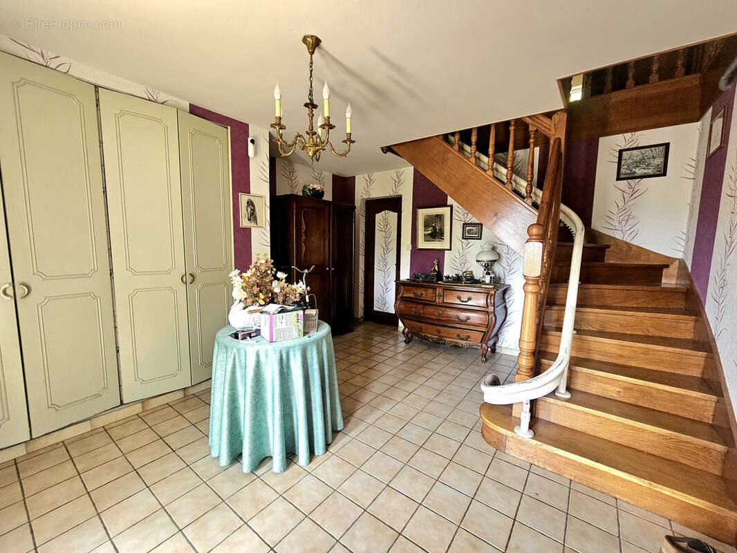 Maison à CHAMPAGNEY