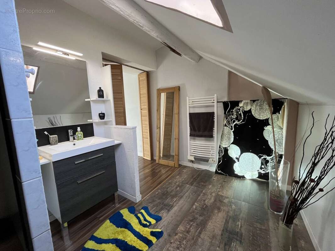 Maison à CULOZ